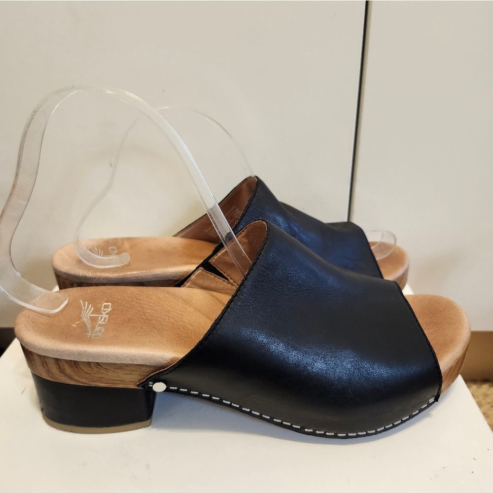 Dansko "Maci" Black Leather Open Toe Slip-on Clogs Sz.10/40 Ret.$155 - Picture 2 of 11